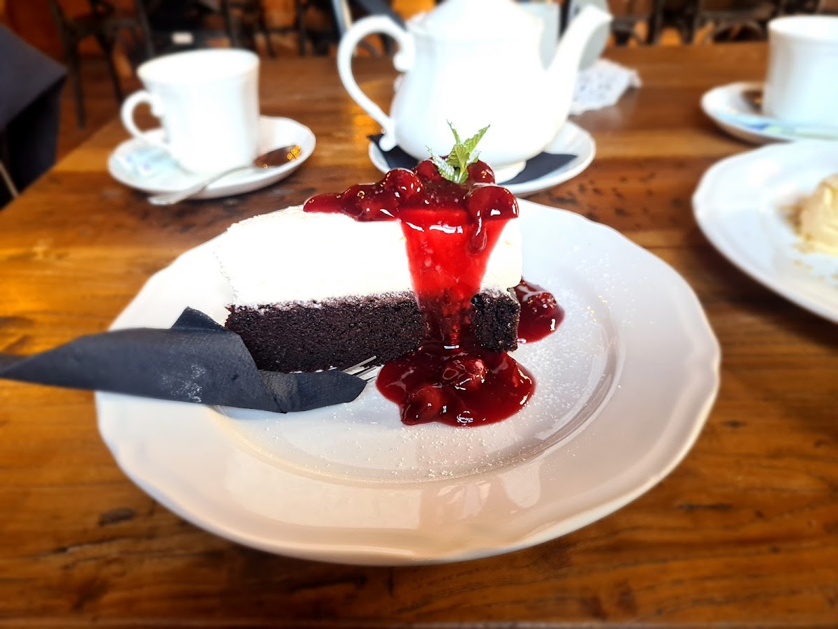 Zamek Sarny - Café Scharfeneck-6