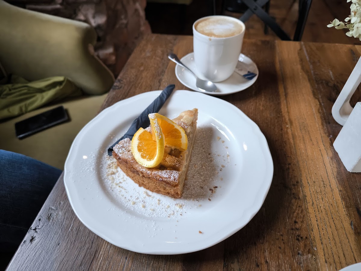 Zamek Sarny - Café Scharfeneck-7